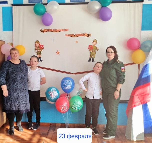 Игровая программа «Тяжело в учении , легко в бою!»..